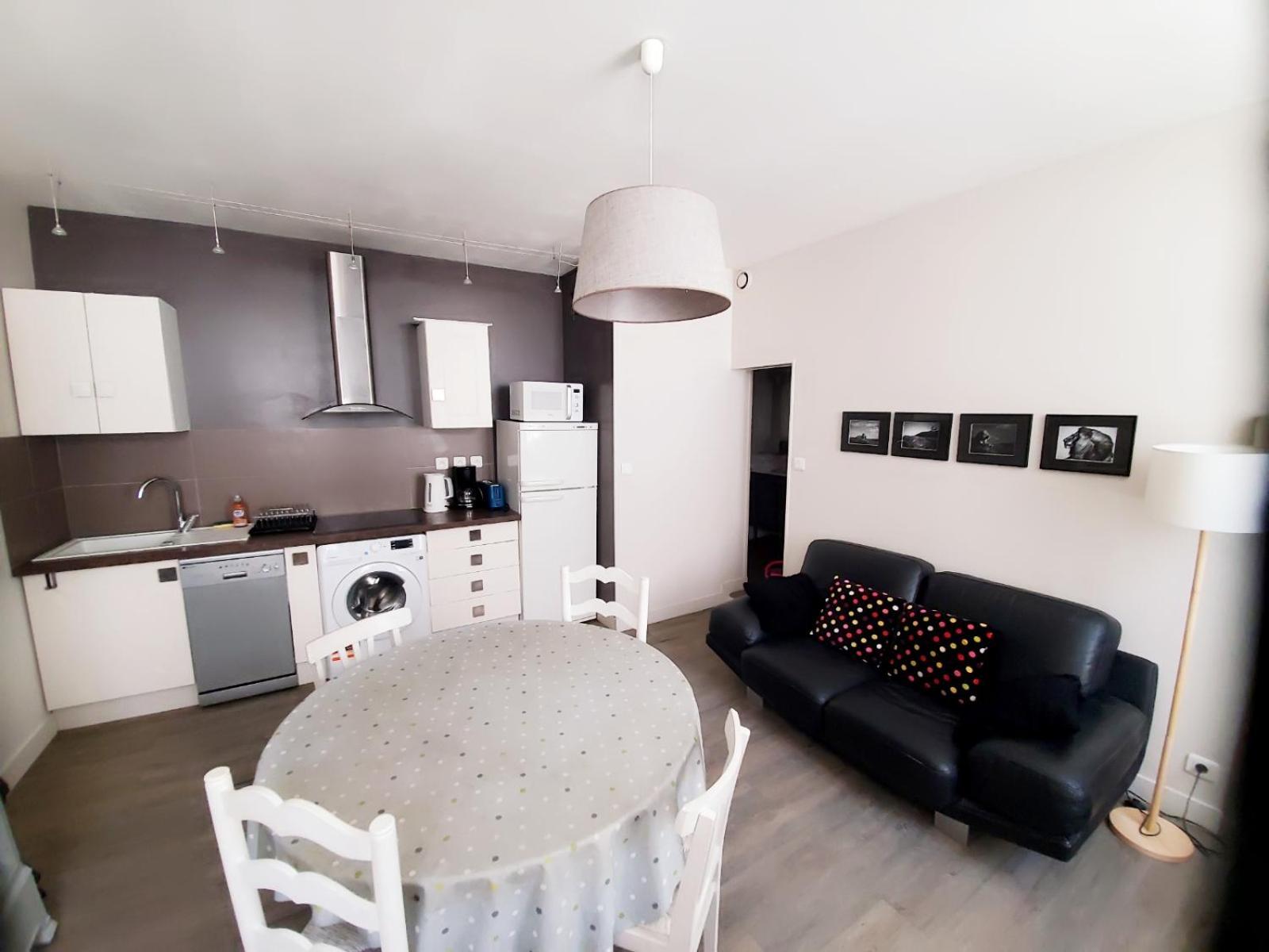 Cosy Flat Market Apartment ลาโรแชล ภายนอก รูปภาพ