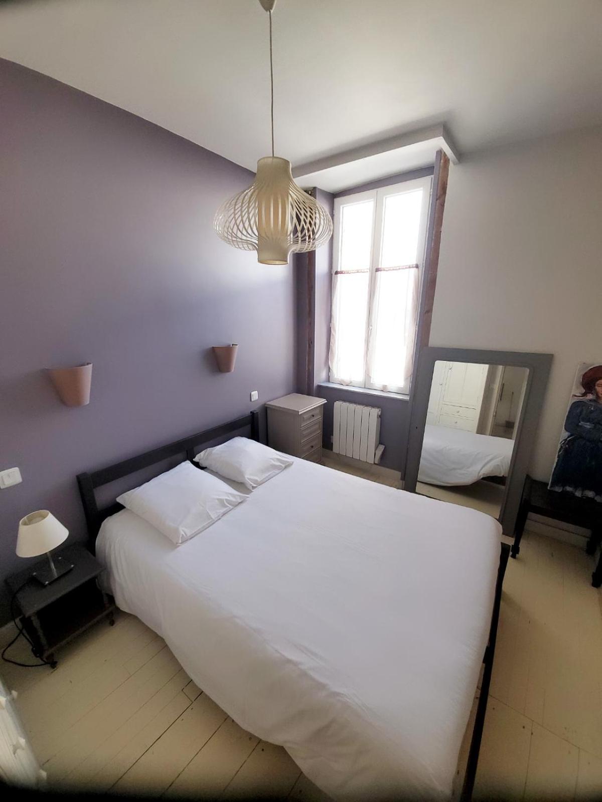Cosy Flat Market Apartment ลาโรแชล ภายนอก รูปภาพ