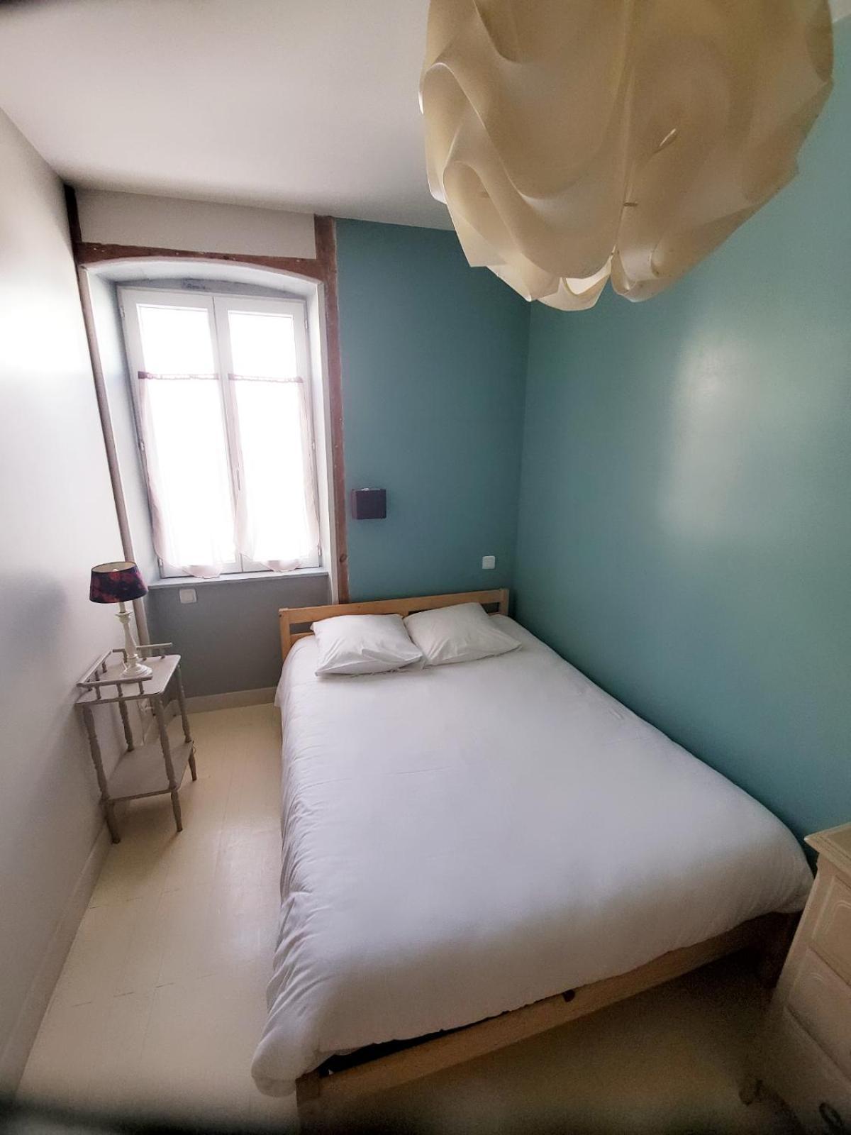 Cosy Flat Market Apartment ลาโรแชล ภายนอก รูปภาพ
